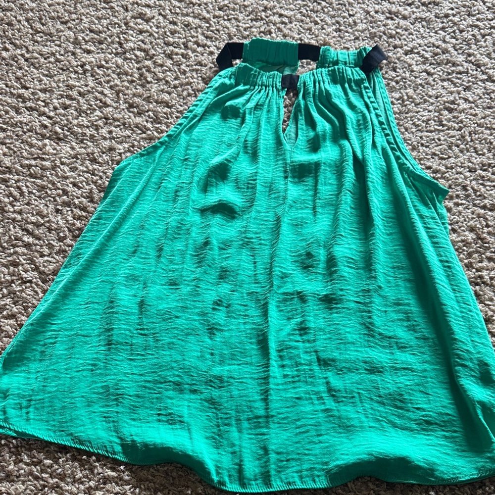 Green Sleeveless Halter Top JLo M